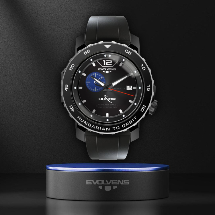 Evolvens® x HUNOR Hivatalos Űrhajós 44 mm Automata Karóra
